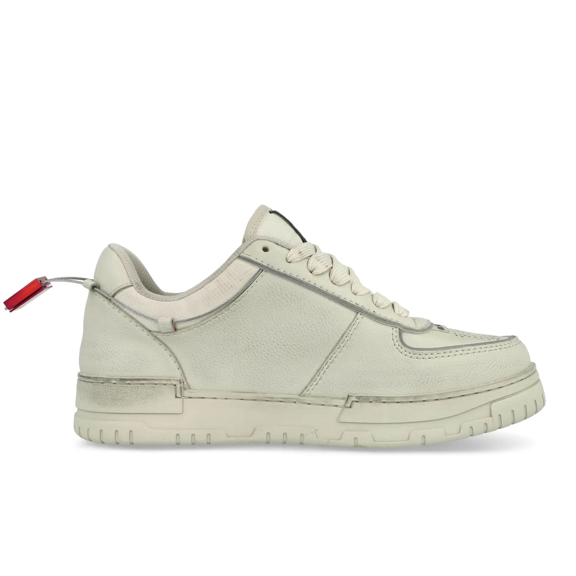 Avril Sneaker