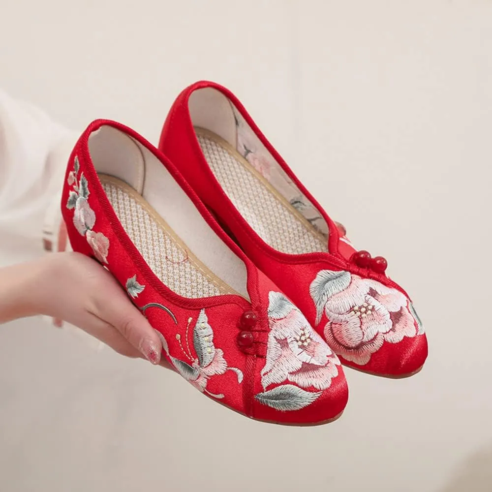Floral Handmade Embroidered Shoes for Women Retro Classic Ballet High Heels Shoes Pointed Toe Slip On Comfortable Loafer Mary Jane Flats Cheongsam Shoes