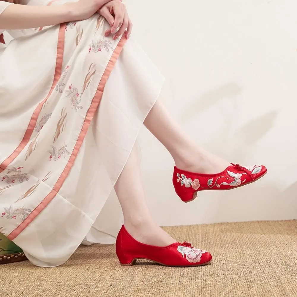 Floral Handmade Embroidered Shoes for Women Retro Classic Ballet High Heels Shoes Pointed Toe Slip On Comfortable Loafer Mary Jane Flats Cheongsam Shoes