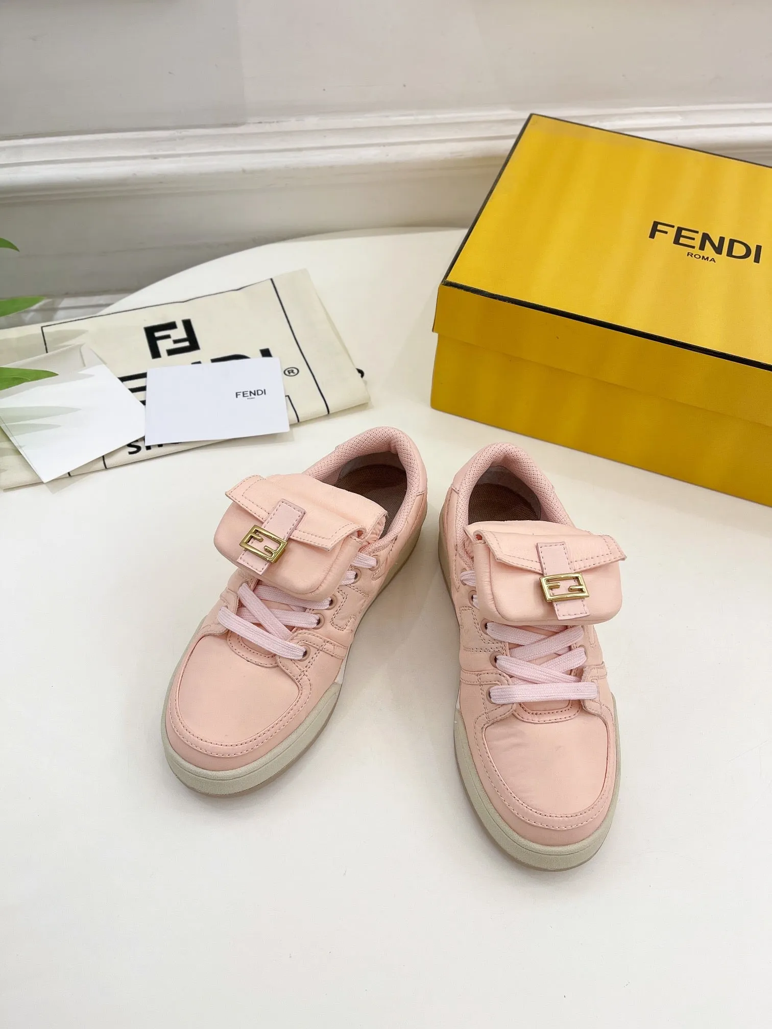 IN LAMBSKIN LIGHT TRAINER Only available now PINK SNEAKER FENDI VR-enabled FENDI