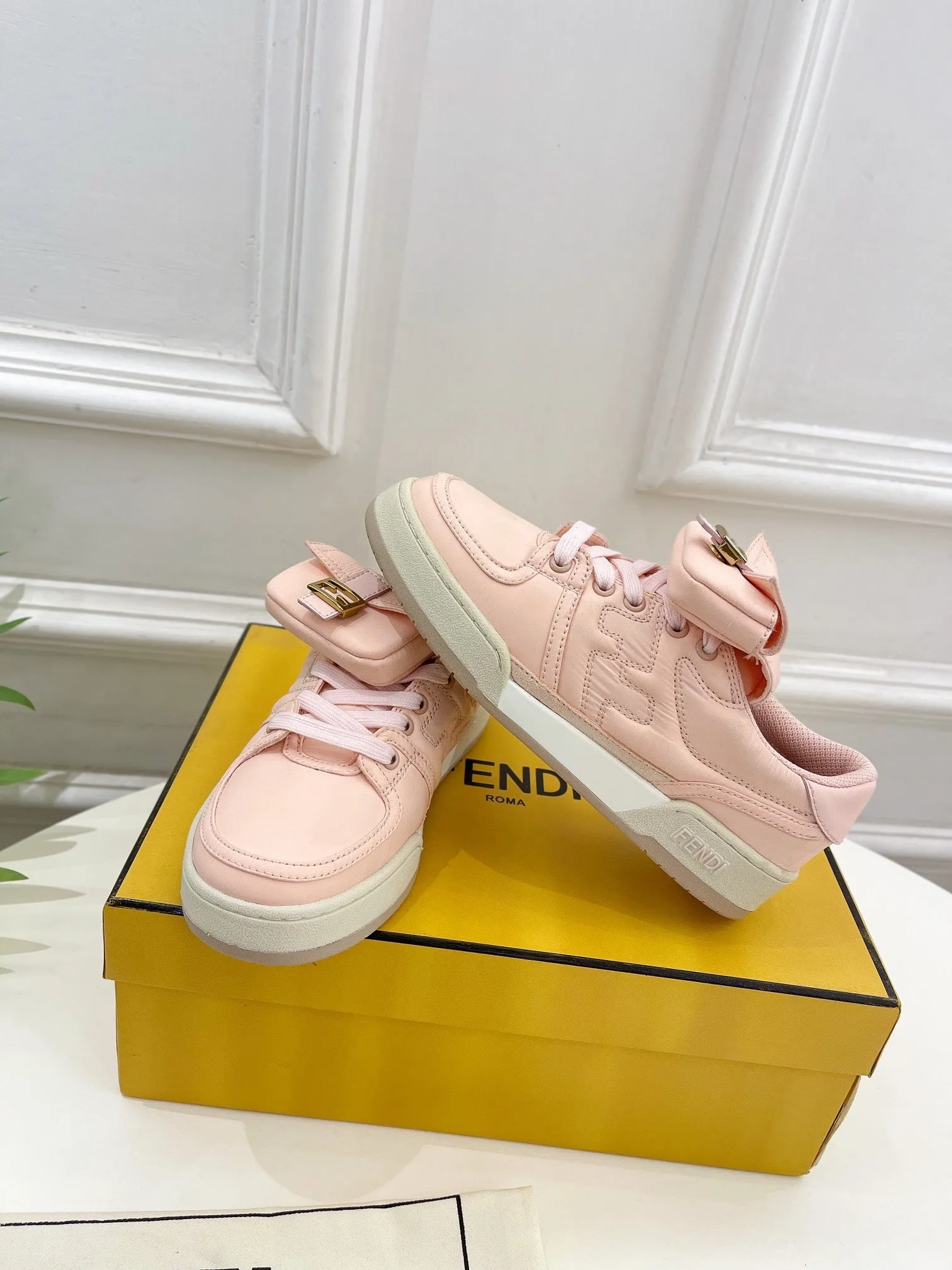 IN LAMBSKIN LIGHT TRAINER Only available now PINK SNEAKER FENDI VR-enabled FENDI