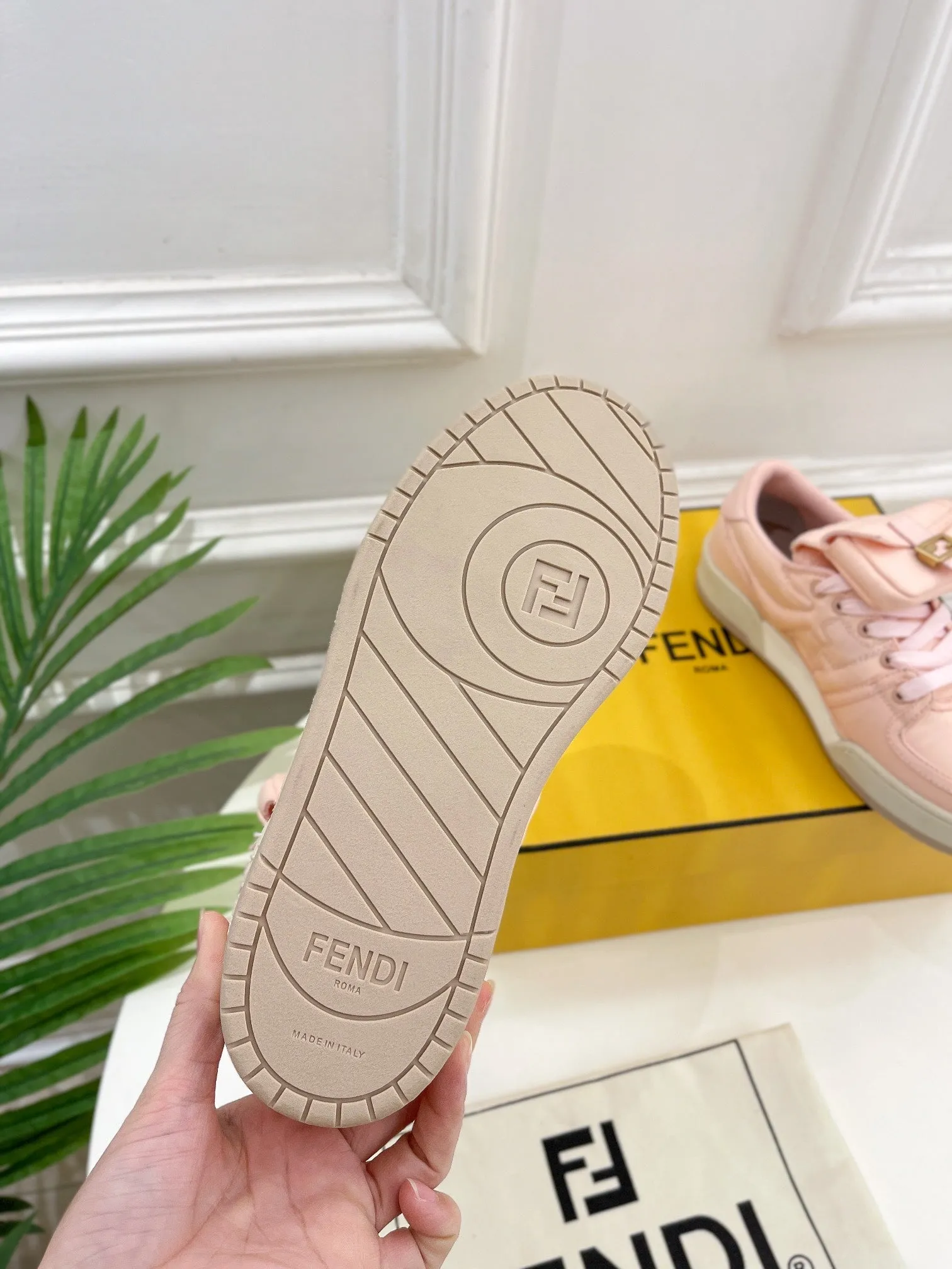 IN LAMBSKIN LIGHT TRAINER Only available now PINK SNEAKER FENDI VR-enabled FENDI