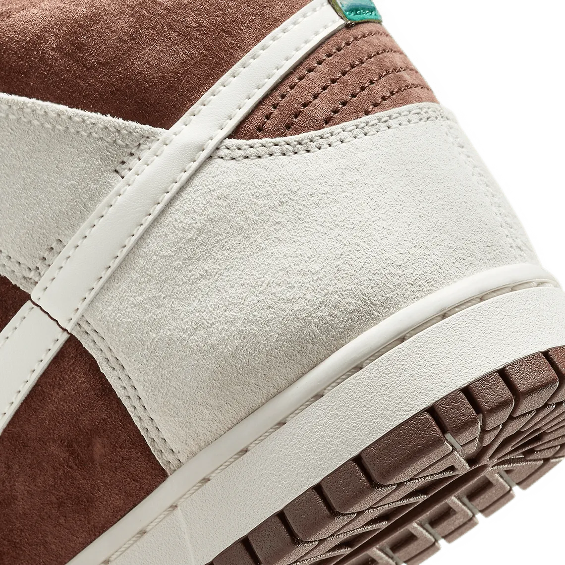 Nike Dunk High Light Chocolate