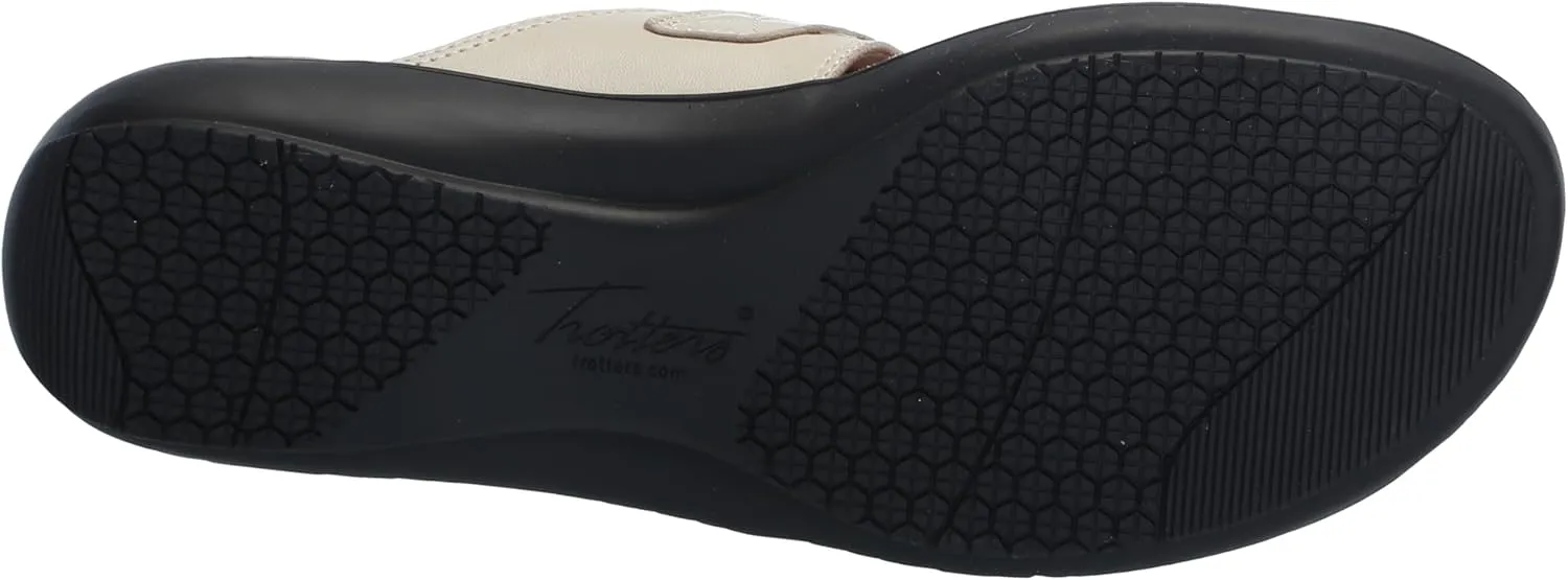 Trotters Women's Robin Sandal