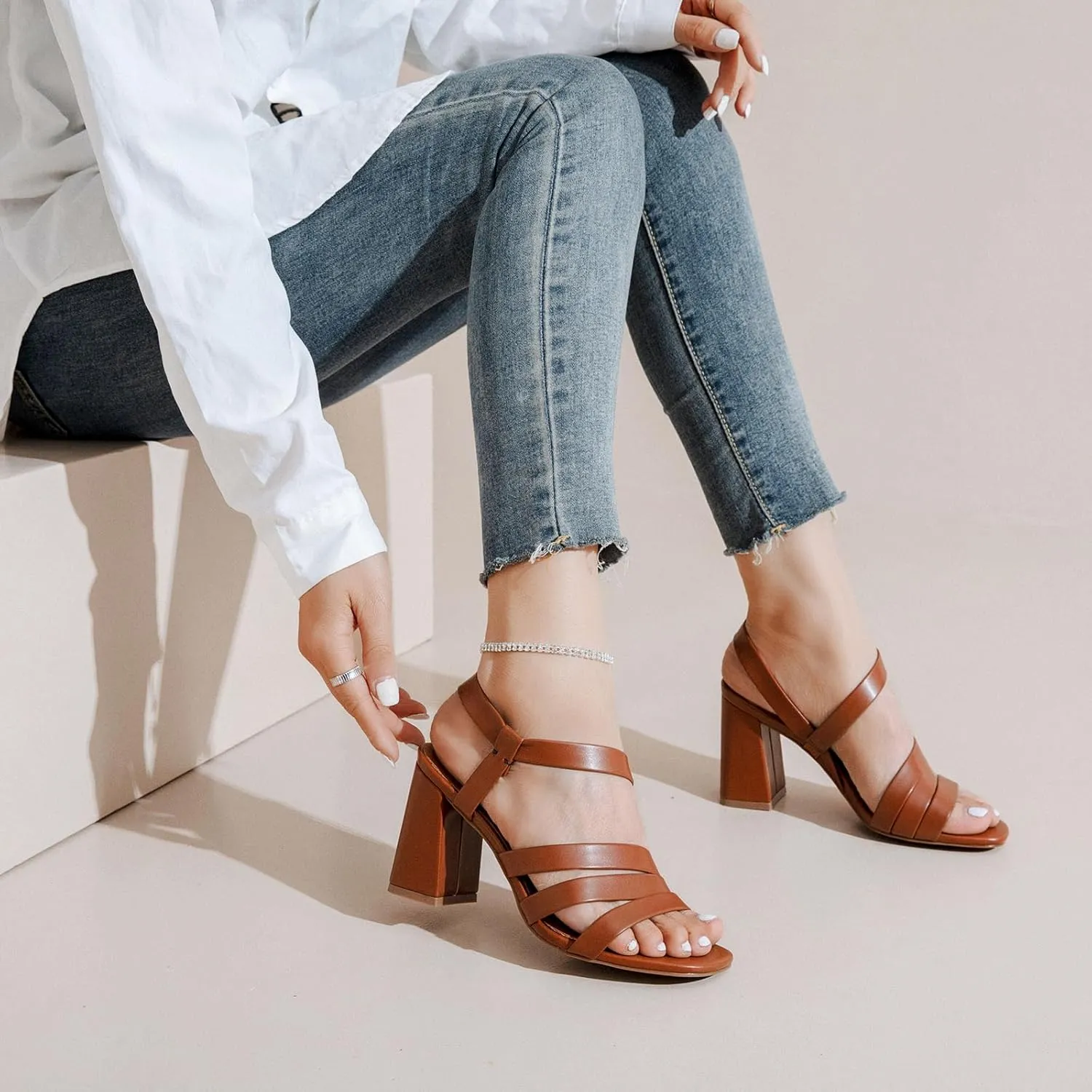 Women's Chunky Heeled Sandals - Square Open Toe Ankle Strappy Dressy Pump Heels Wedding Party Shoes for Women.
